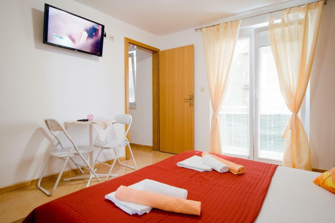 Apartmani Diki Makarska Zewnętrze zdjęcie